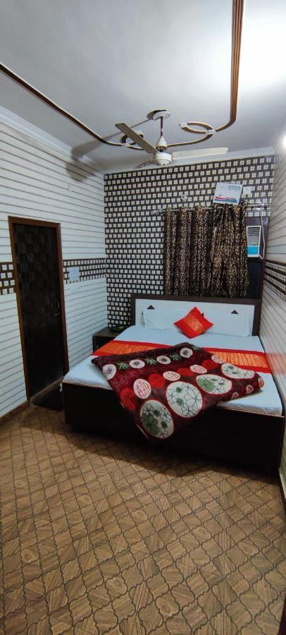 Hotel Punjabi Niwas Amritsar Exterior foto