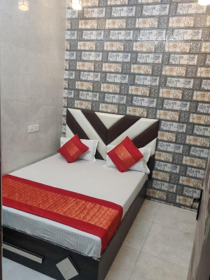 Hotel Punjabi Niwas Amritsar Exterior foto