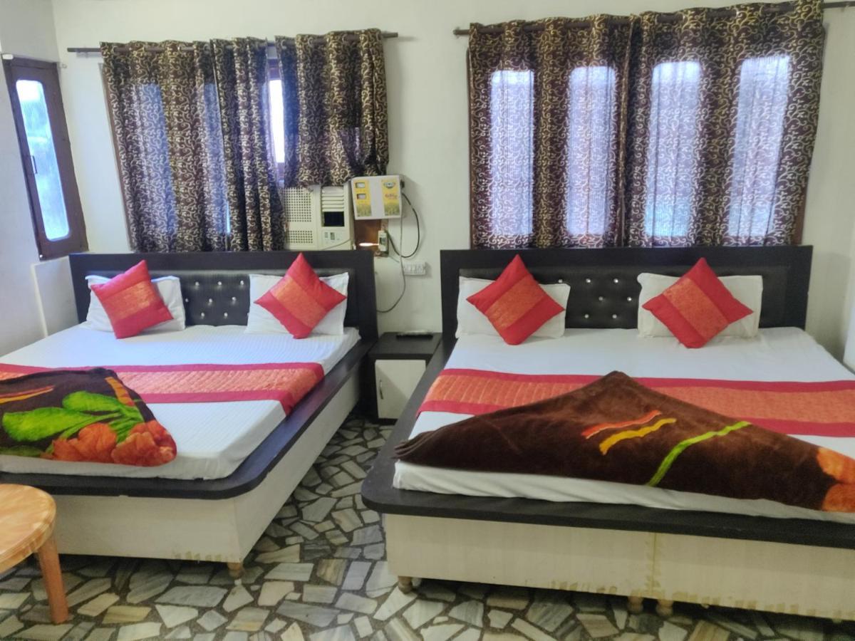Hotel Punjabi Niwas Amritsar Exterior foto